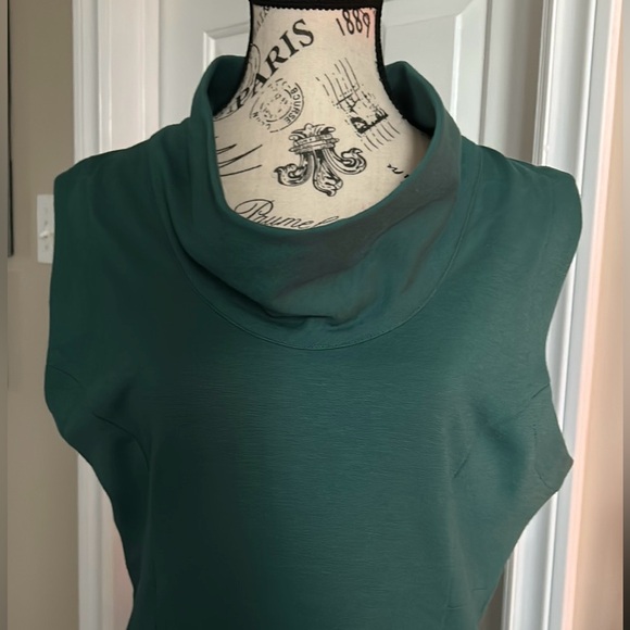 ✨🎄✨ ALFRED SUNG GREEN DRESS Size 10 NWOT - Picture 1 of 8